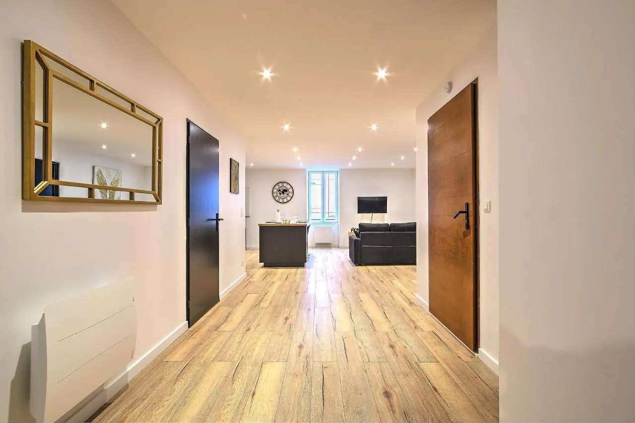 Appartement Le Contemporain à Saint-Laurent-sur-Saone
